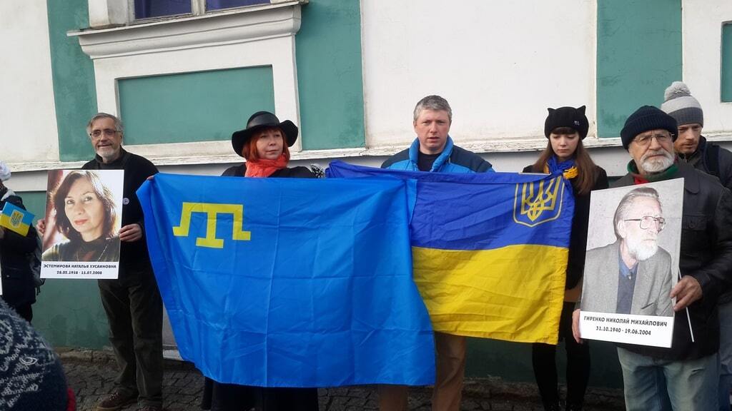 Кричали "Слава Украине": в Питере прошел Марш против ненависти. Фоторепортаж