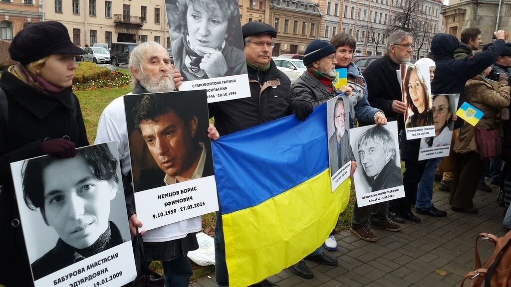 Кричали "Слава Украине": в Питере прошел Марш против ненависти. Фоторепортаж