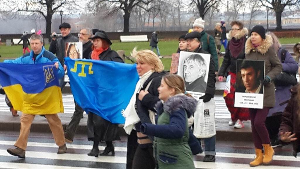 Кричали "Слава Украине": в Питере прошел Марш против ненависти. Фоторепортаж