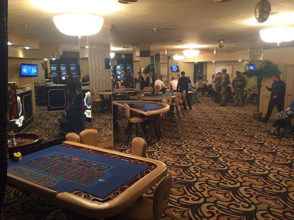 В Киеве "накрыли" крупное VIP-казино