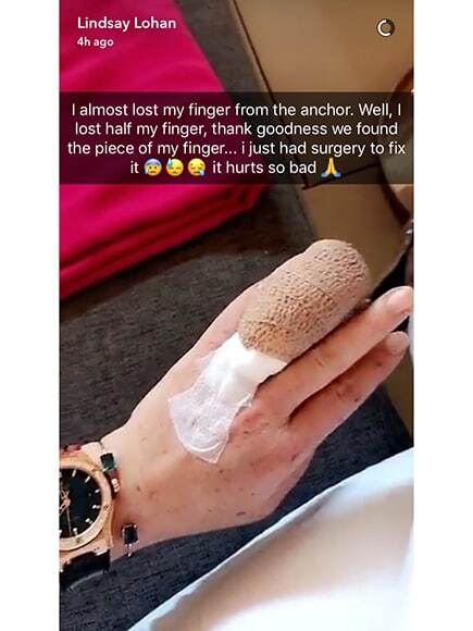 Линдси Лохан на отдыхе в Турции якорем оторвало часть пальца