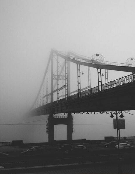 Київ зранку огорнув густий туман