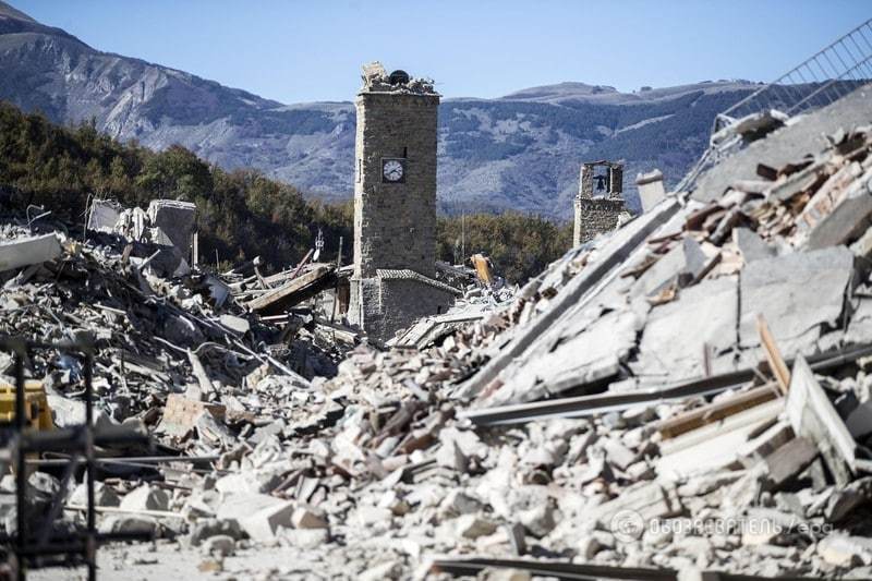 Десятки поранених і зруйновані святині: фоторепортаж із постраждалого регіону Італії