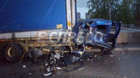 Смертельна ДТП у Києві: водій Porsche втік із місця аварії