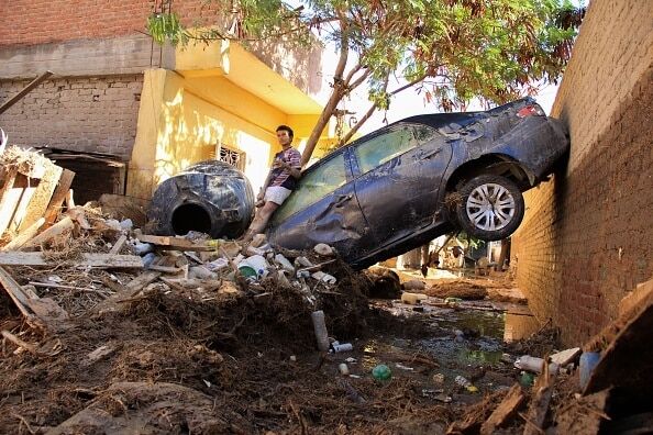 Из-за наводнения в Египте погибли 26 человек: фото- и видеофакт