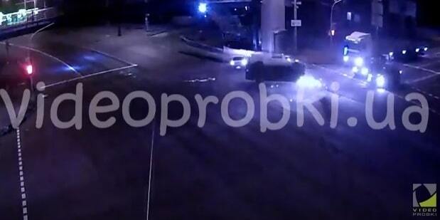 Смертельное ДТП в Киеве со скорой: появилось видео момента столкновения