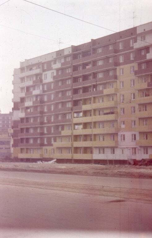 1980-ті vs 2000-ні: у мережі порівняли унікальні фотографії одного з районів Києва 