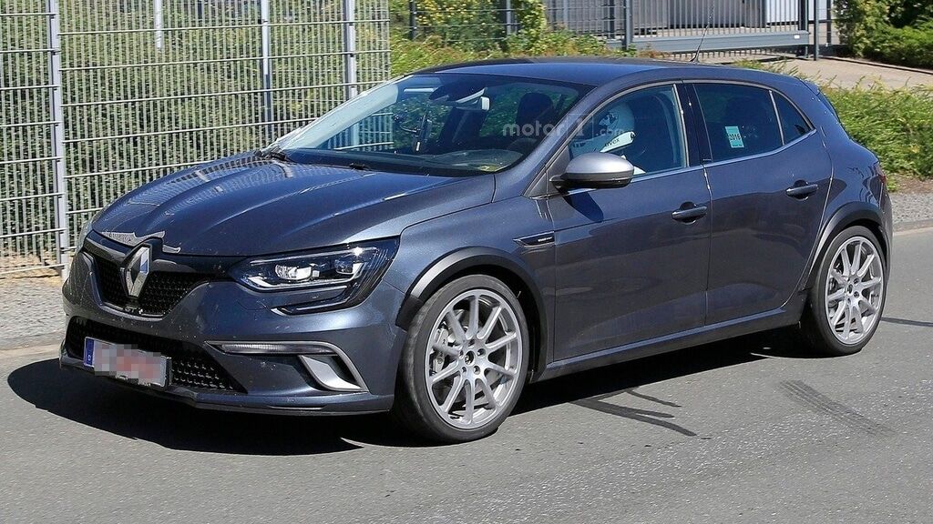 Renault Megane RS оснастят турбированным 2,0-литровым двигателем: фото