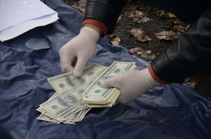 Вимагав $150 тисяч: СБУ спіймала на хабарі чиновника з Фонду держмайна