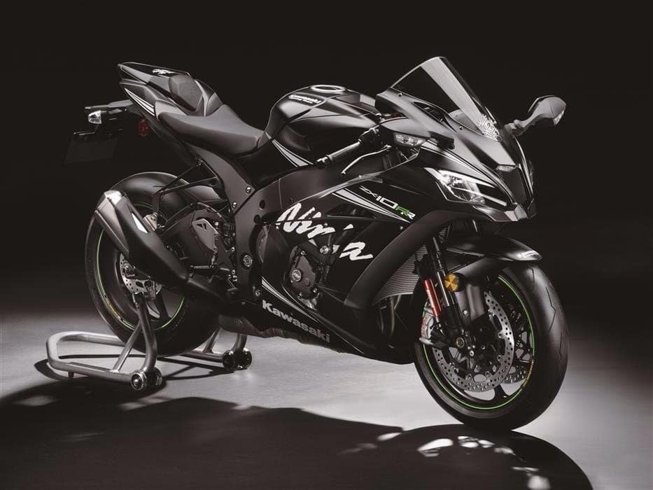 Черный ниндзя: супербайк Kawasaki ZX-10RR выпустят ограниченной партией - фото и видео