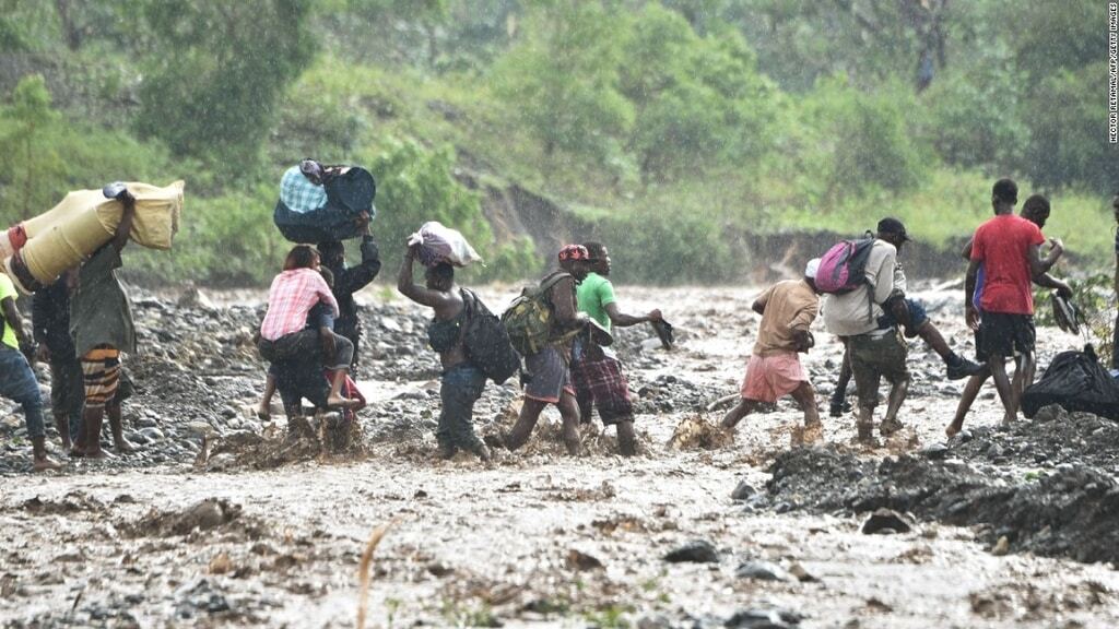 Ситуация катастрофическая: буря десятилетия унесла жизни более 100 человек на Гаити. Опубликованы фото и видео.
