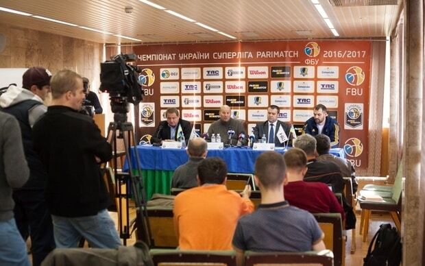 Чемпионат Украины по баскетболу получил нового спонсора: фото презентации