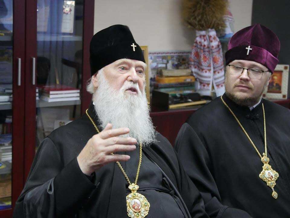Победа будет наша: Патриарх Филарет посетил линию фронта