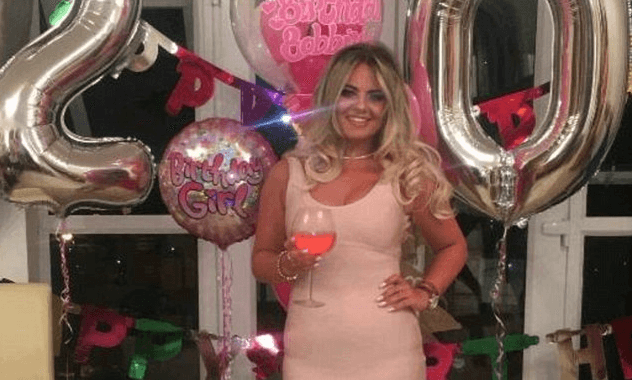 Пышнотелую британку унизили в ночном клубе в день ее рождения