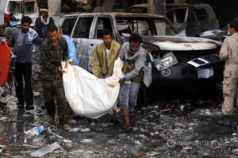 В Йемене нанесен удар по траурной церемонии: погибло 140 человек