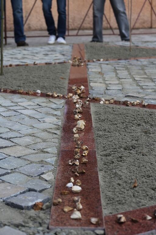 Первый на Закарпатье: в Ужгороде открыли памятник жертвам Холокоста. Фоторепортаж