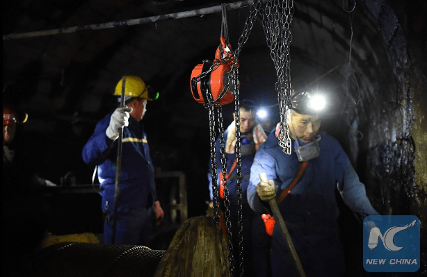 В Китае прогремел мощный взрыв на шахте: погибли не менее 13 человек. Опубликованы фото