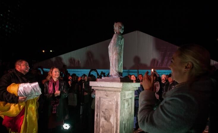 В Киеве открыли памятник дочери Ярослава Мудрого. Опубликованы фото и видео