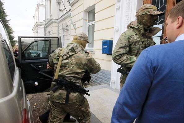 Суд окупантів заарештував затриманих у Севастополі "українських диверсантів"