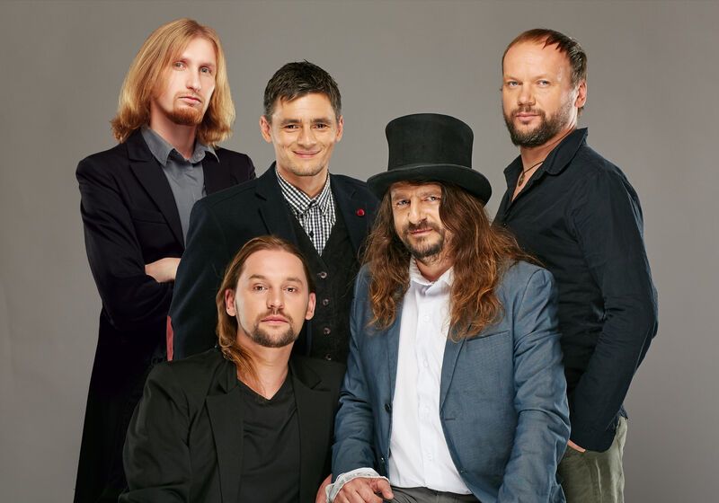 Група Rock-H зробила зухвалу пропозицію Каті Осадчій