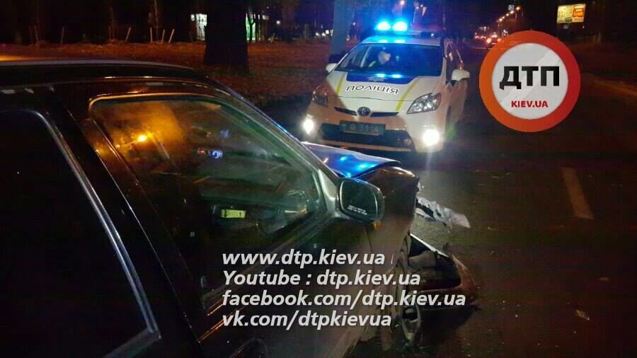 Разбил 4 авто и переехал копа: в Киеве со стрельбой и погоней задержали водителя. Фотофакт