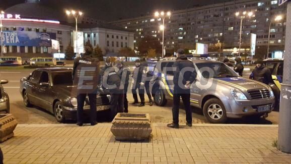 В Киеве оборвана слежка за нардепом: задержанные назвались бойцами "Миротворца"