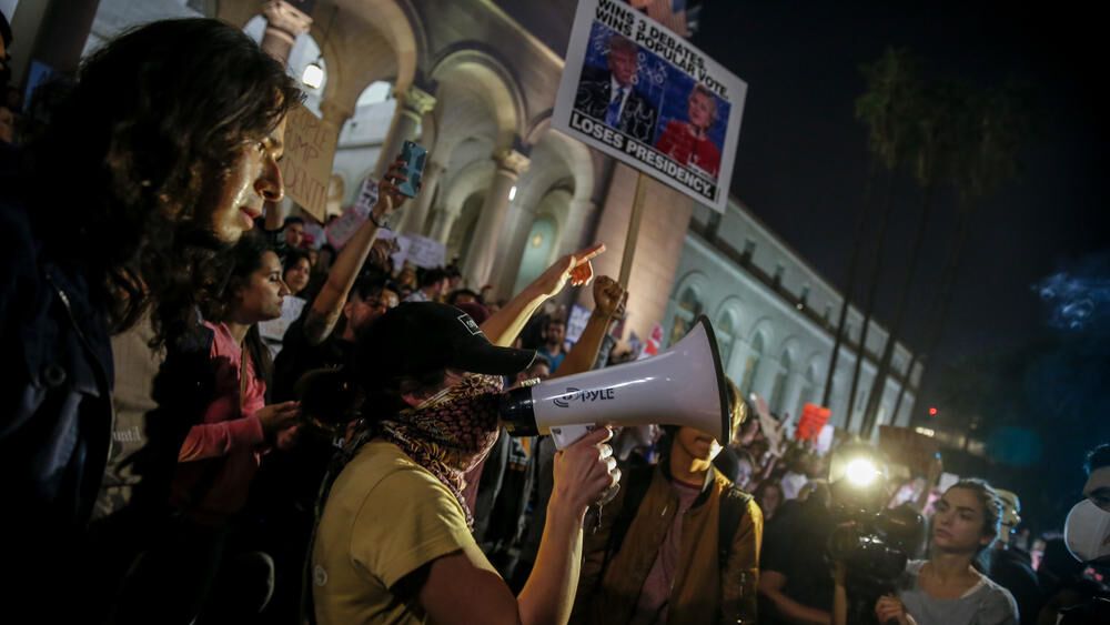 В Лос-Анджелесе на митинге против Трампа задержали около 150 активистов