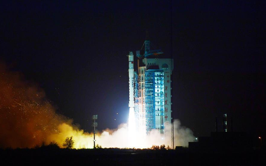 Наблюдать за атмосферой: Китай запустил в космос метеорологический спутник. Опубликованы фото
