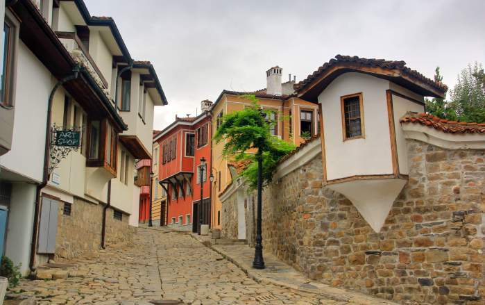 Тысячелетняя история: топ-6 древнейших городов мира