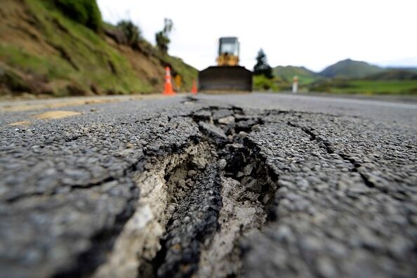 В Новой Зеландии из-за землетрясений прорвало дамбу: опубликованы фото и видео