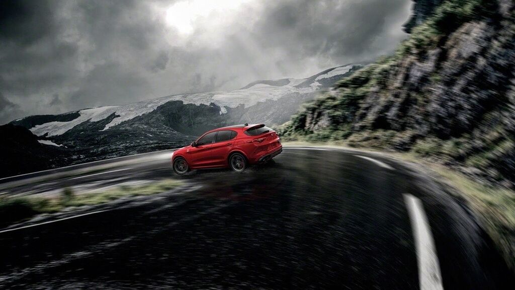 Alfa Romeo представила первый кроссовер в своей истории: фото