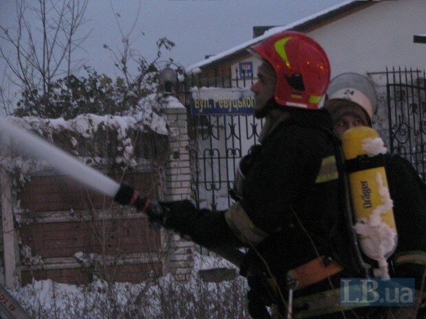 Отлично зажгли: в Киеве едва не сгорел стриптиз-клуб. Опубликованы фото 