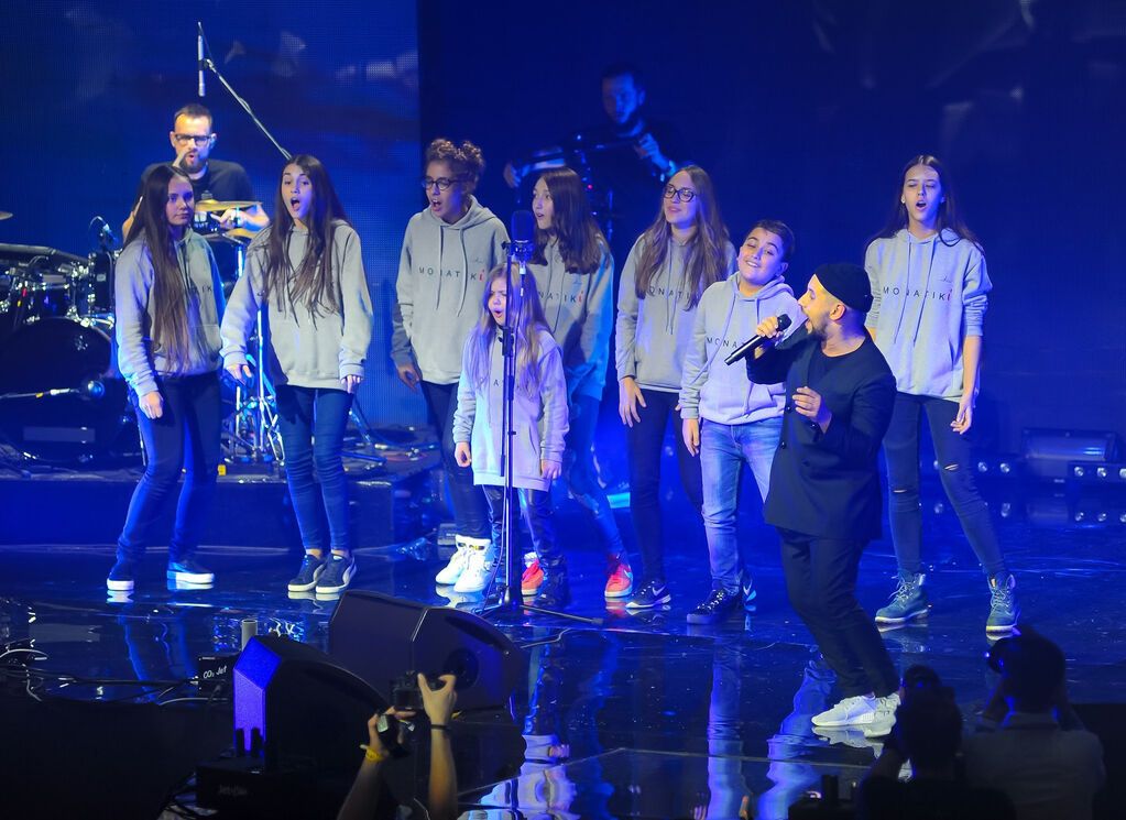 Осадчая, Арфуш и Подкопаева повеселились на шоу MONATIK в Киеве