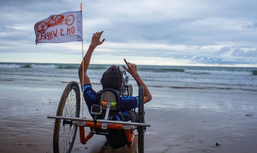 З України в Португалію на велосипеді: хлопець із ДЦП здійснив свою мрію