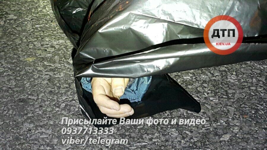 Вещи раскидало на 50 м: в Киеве внедорожник насмерть сбил шестиклассника