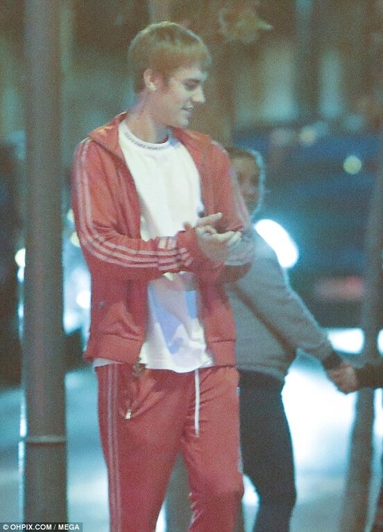 Джастін Бібер розбив обличчя хлопцю за спробу доторкнутися до нього