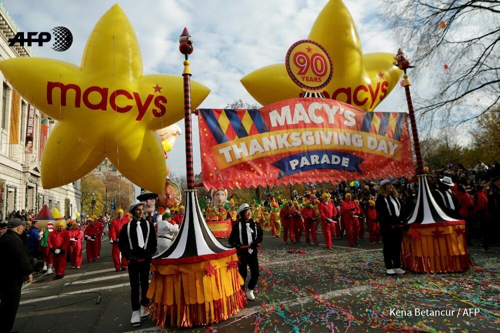 В США грандиозным парадом отметили День благодарения: опубликованы фото и видео