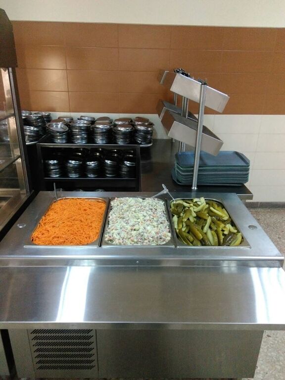 Шведський стіл на мільярд: у Порошенка показали, що їстиме армія в 2017 році