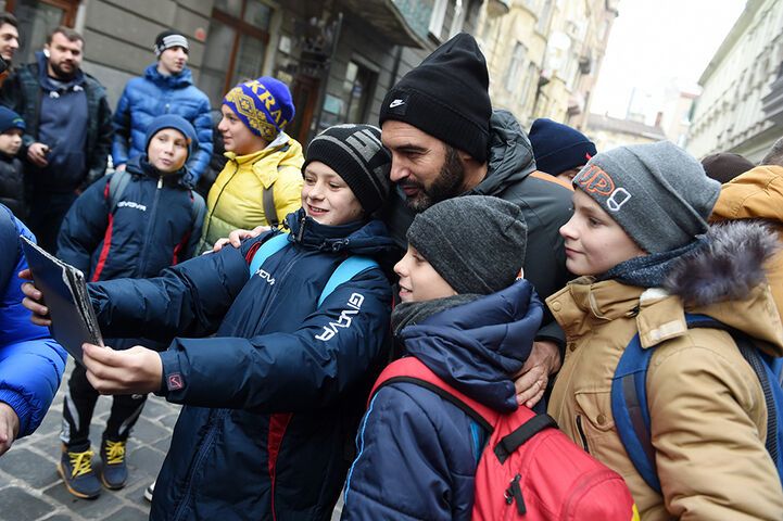 Львовяне показали истинное отношение к "Шахтеру" перед матчем Лиги Европы: опубликованы фото