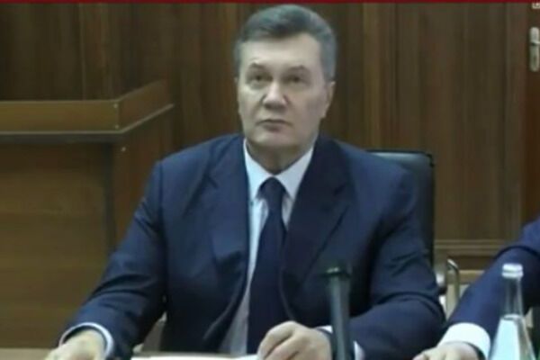 Ни сала, ни колбаски: Янукович удивил исхудавшим видом. Опубликованы фото