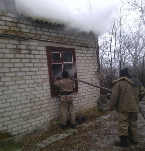 В сети появились снимки пожара в Запорожской области