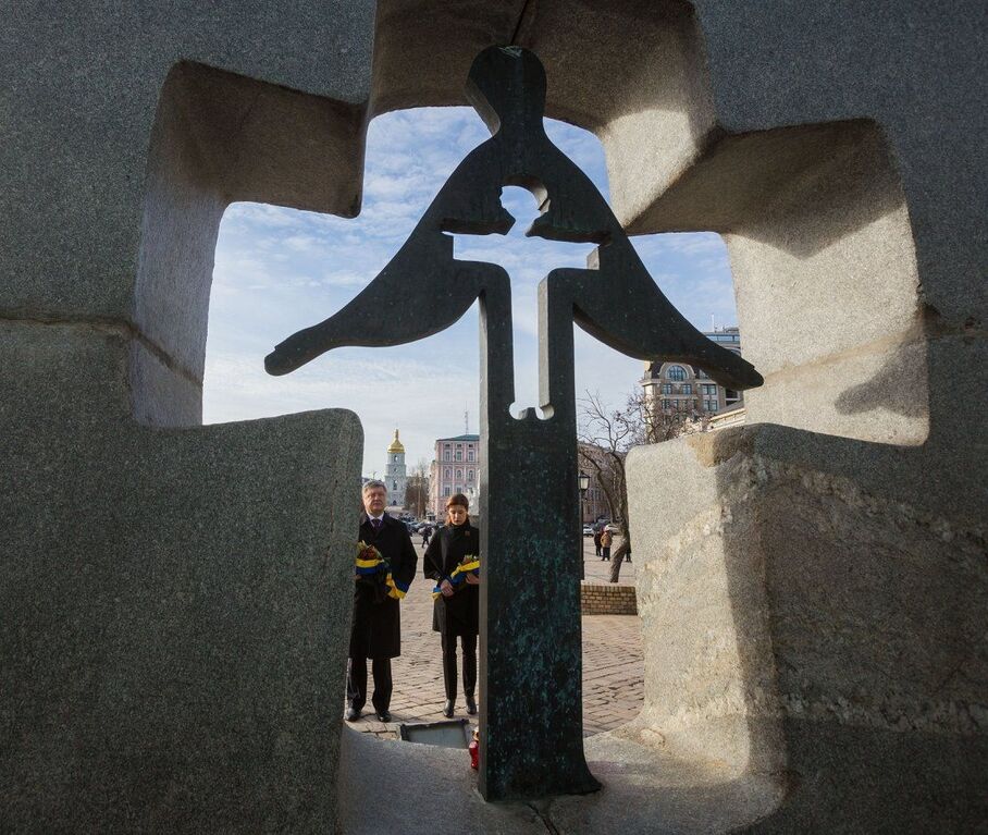 "Ніколи знову!" Украинцы в сети вспоминают ужасы Голодомора и чтят память погибших