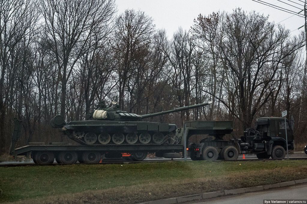 "Творится что-то неладное": в Крыму заметили скопление военной техники