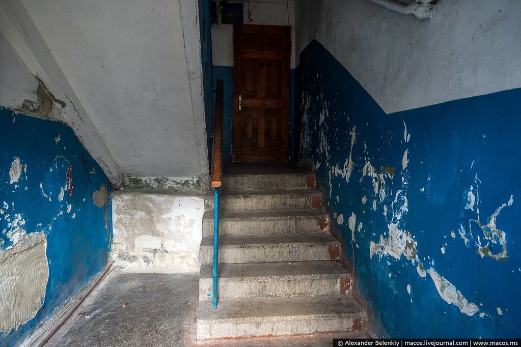 "Не понял, почему флаг Украины?" В сети показали фото "путинского дома" в Крыму