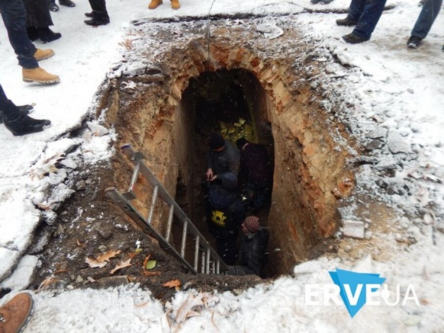 У Рівному в центрі міста знайшли залишки підземного ходу