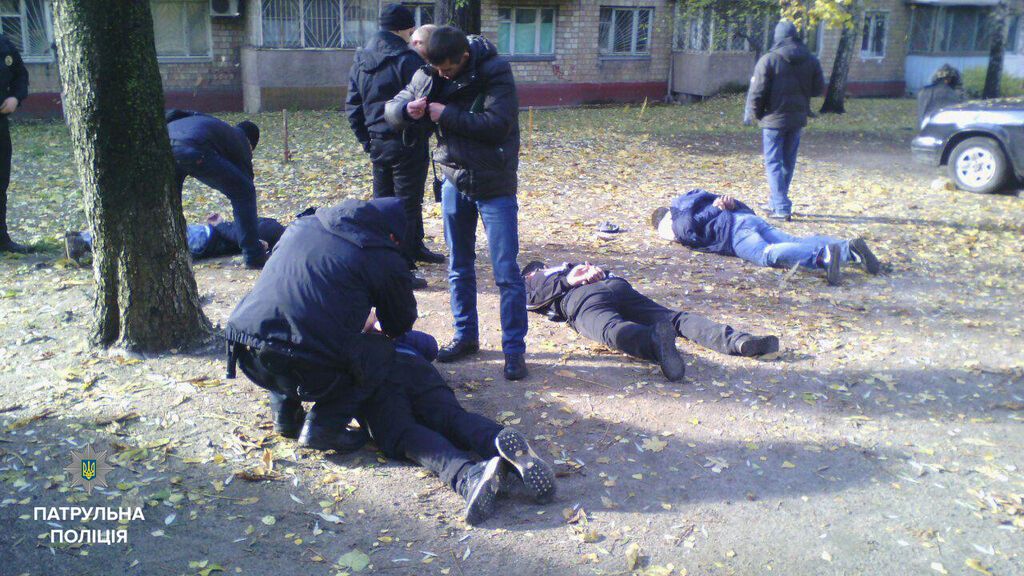 В Киеве полиция повязала пятерых домушников