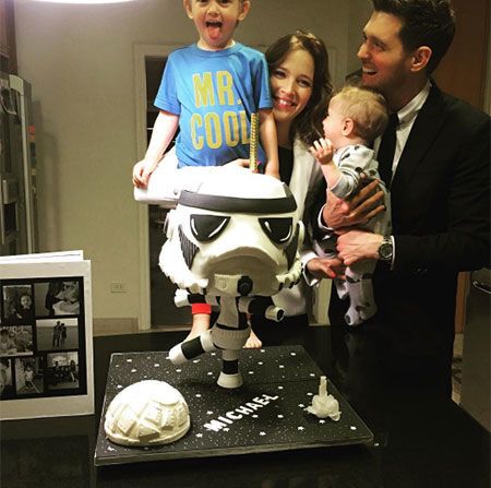 У трехлетнего сына звезды сериала "Мятежный дух" Луисаны Лопилато диагностирован рак