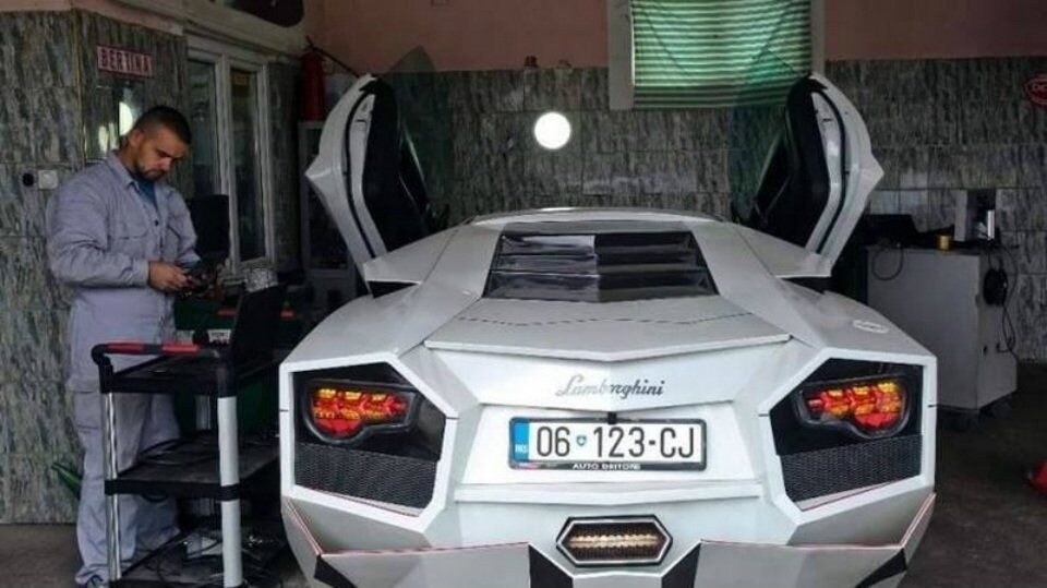 В Косово местный умелец построил в гараже копию Lamborghini: фото