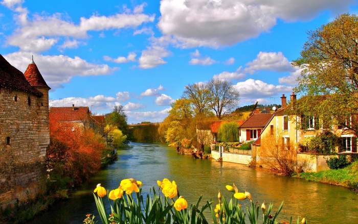 Божоле-нуво: ноябрьский праздник молодого вина во Франции