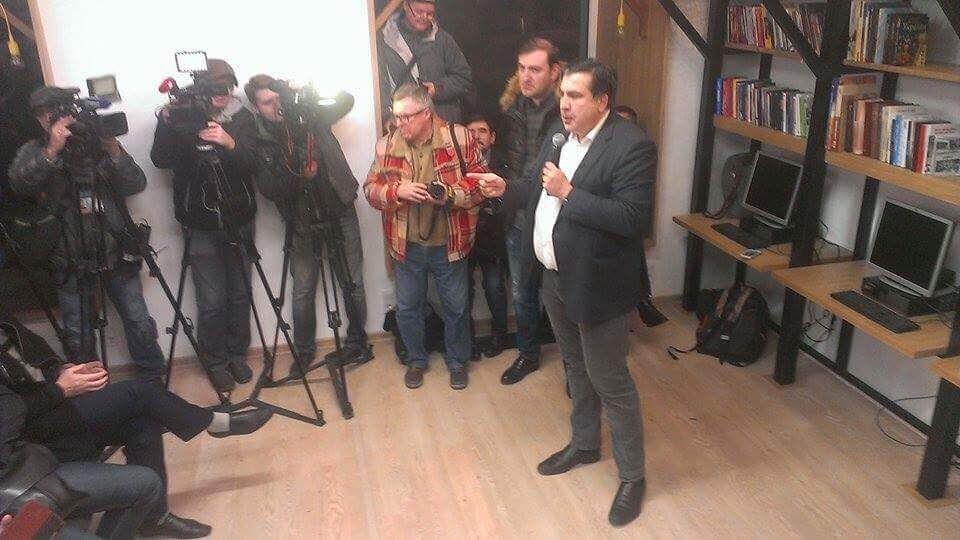 "Ехай на хинкали": в Одессе сказали Саакашвили "Давай, до свидания". Фотофакт